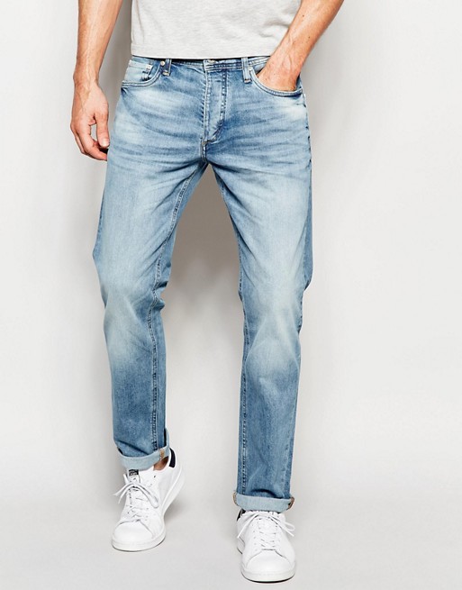 Light Wash Jeans